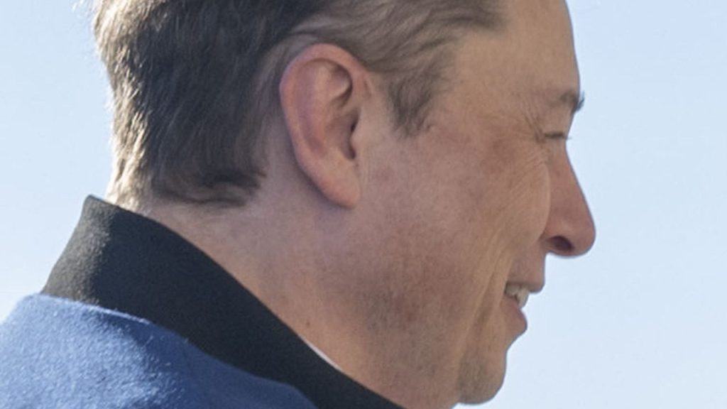 Elon_Musk_2025_cropped-ezgif.com-optijpeg
